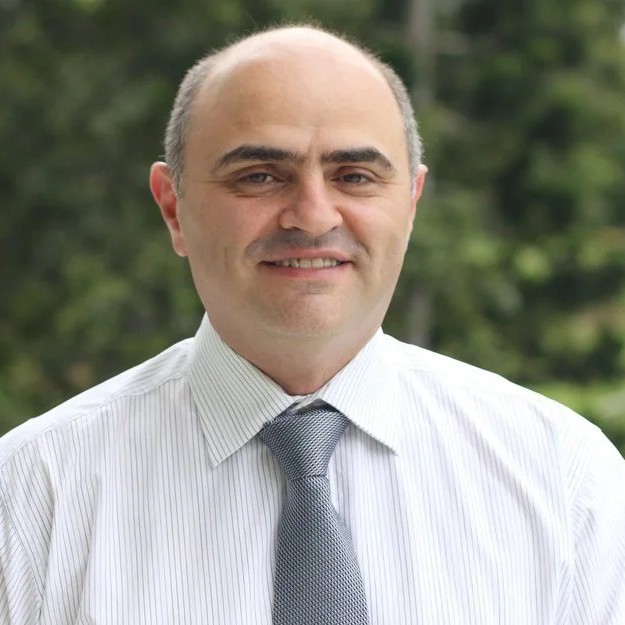 Dr Farzad Bashirzadeh
